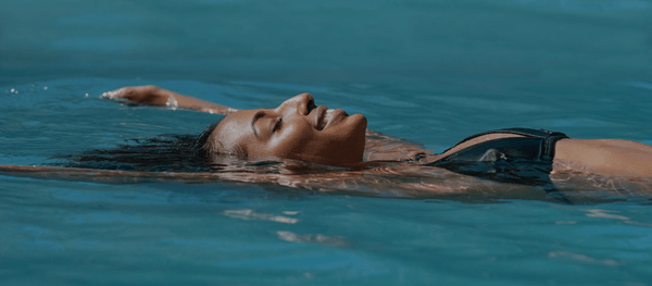 5 tips for swimming with natural hair